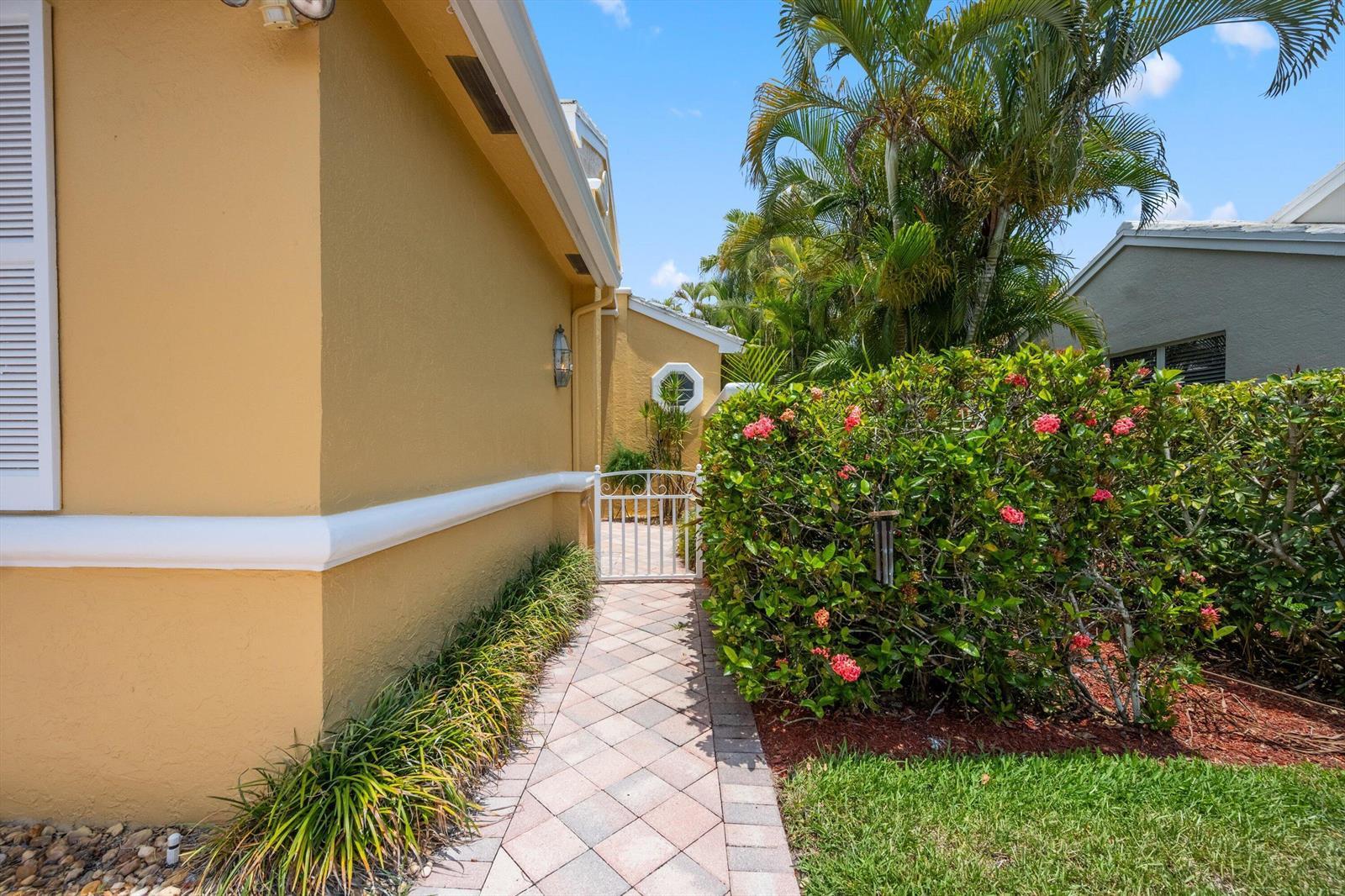 4362 Kensington Park Way, Lake Worth FL 33449 photo 3