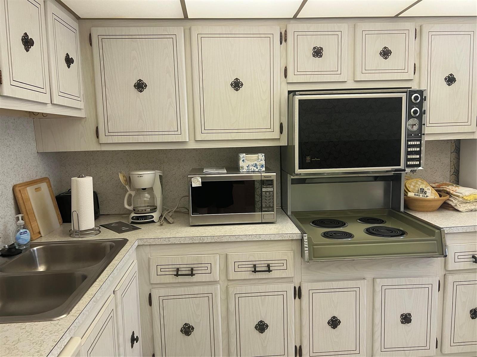1425 Atlantic Shores Boulevard # 601, Hallandale Beach FL 33009 photo 5