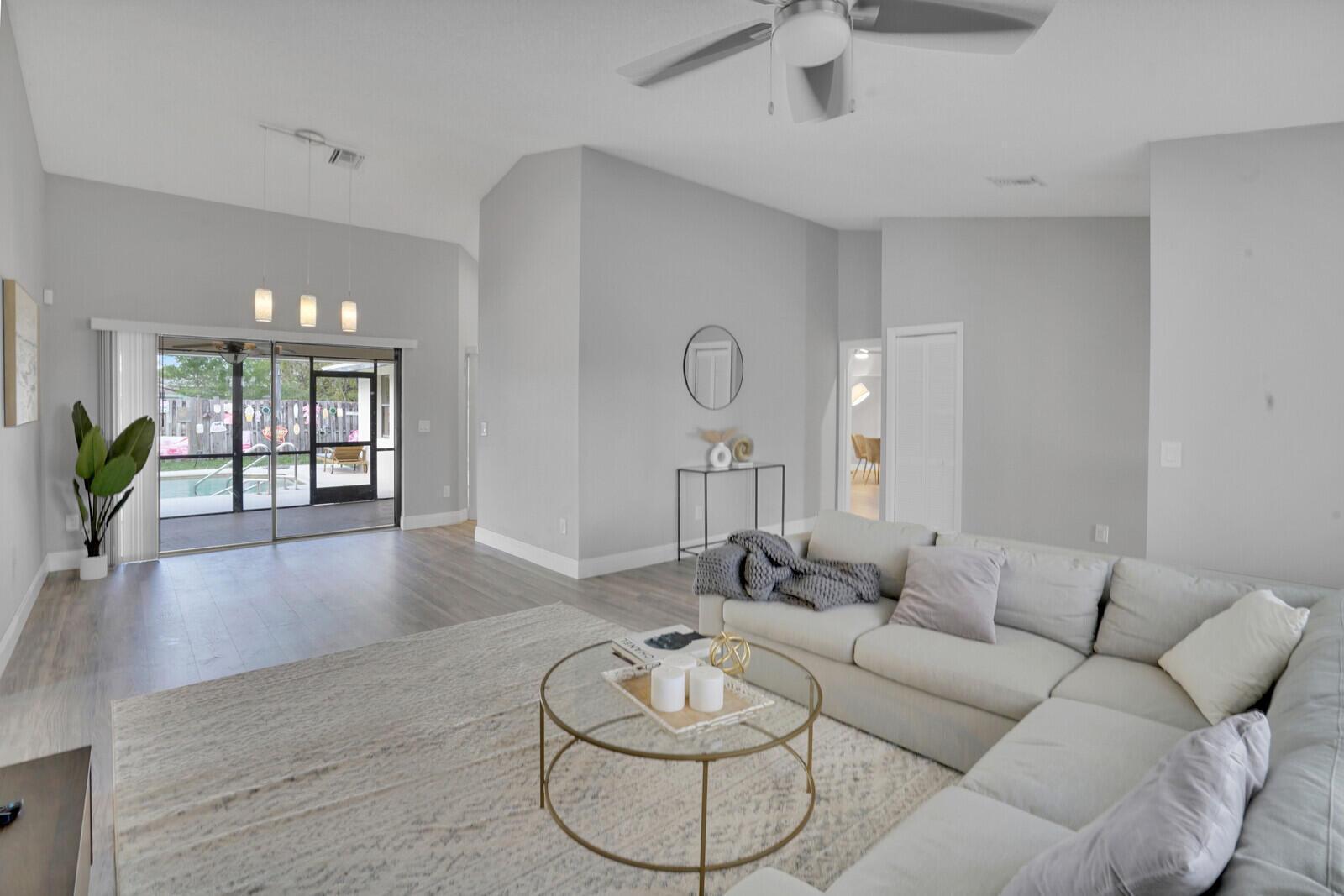 13834 Geranium Place, Wellington FL 33414 photo 2