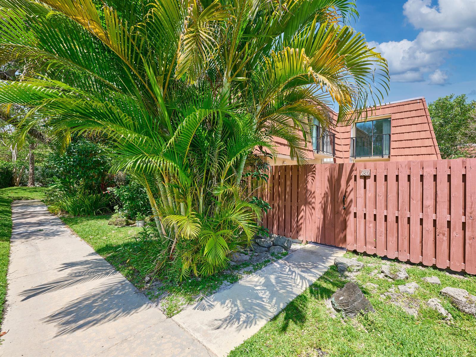 1540 Masters Circle # 180, Delray Beach FL 33445 photo 4