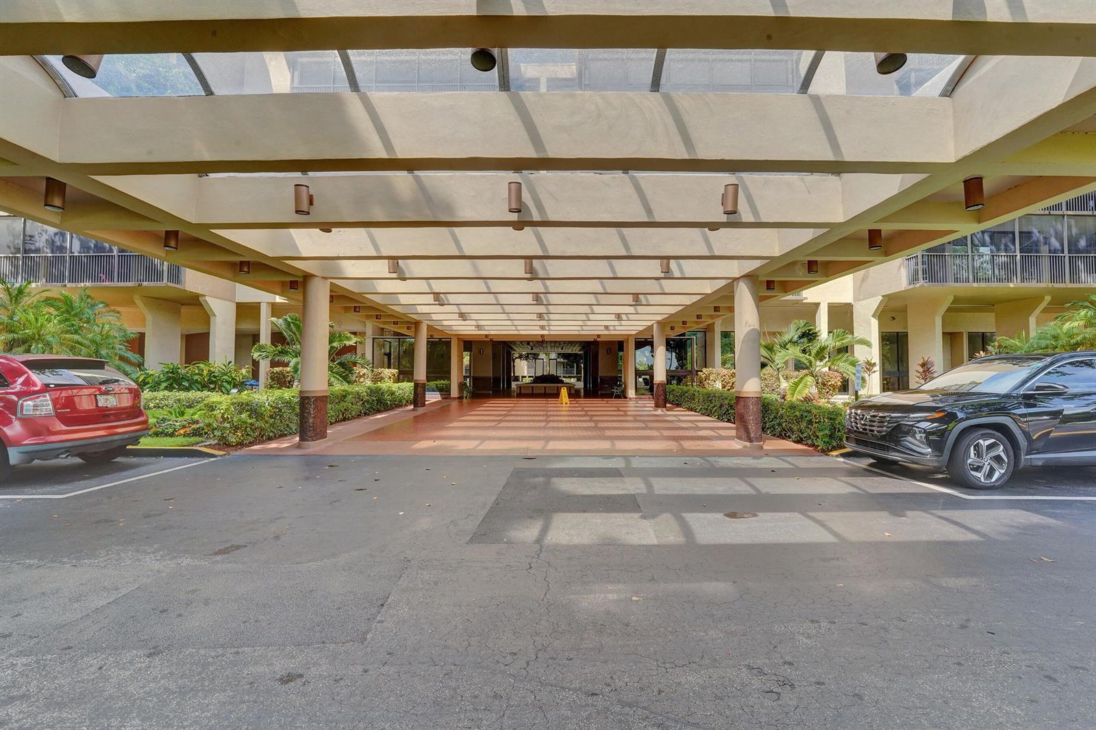 2802 N 46th Avenue # B620, Hollywood FL 33021 photo 2