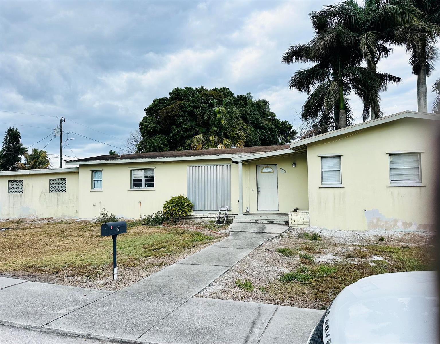 779 Barack Obama Boulevard, Pahokee FL 33476