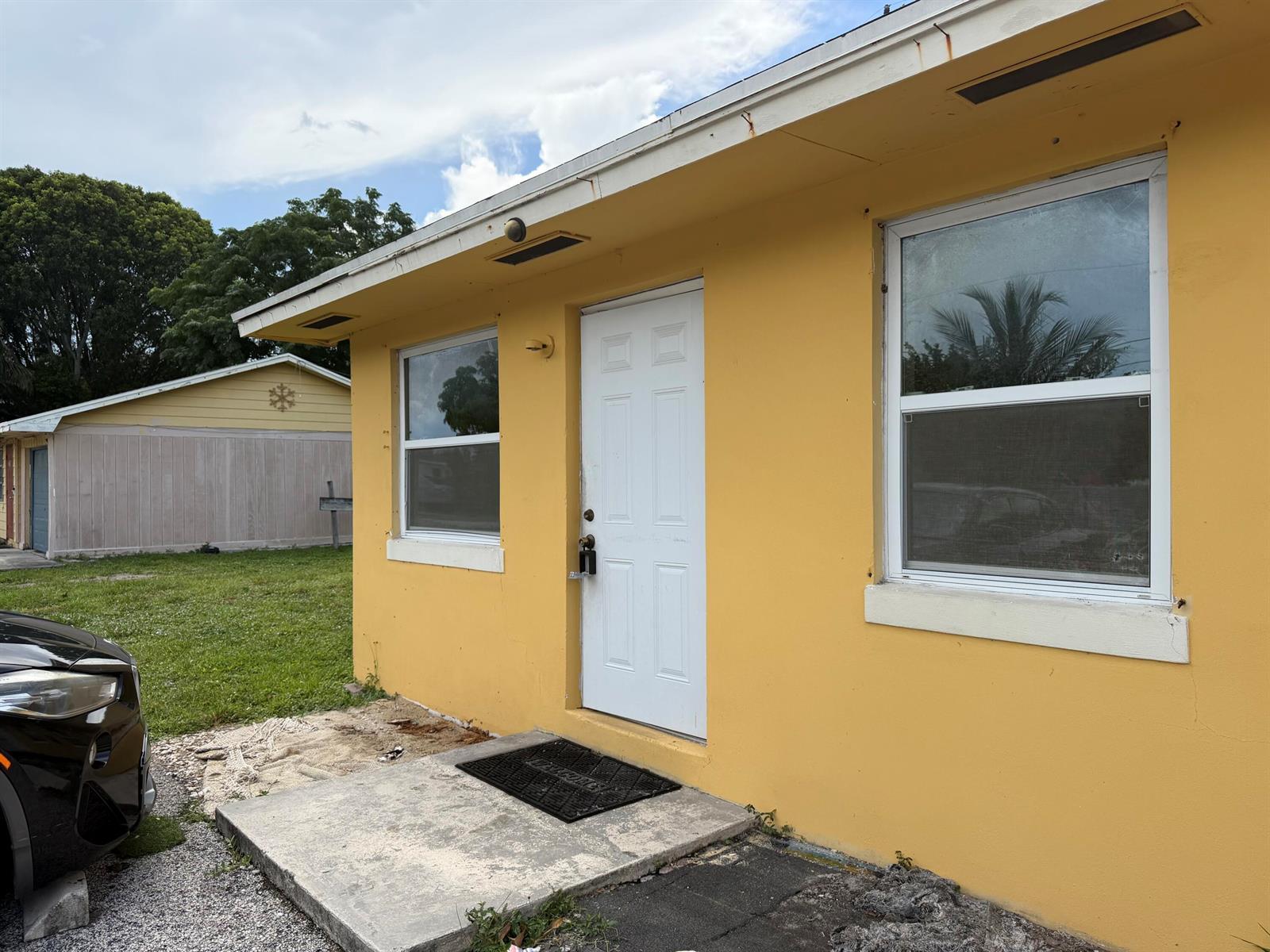 3654 Coconut Road, Palm Springs FL 33461