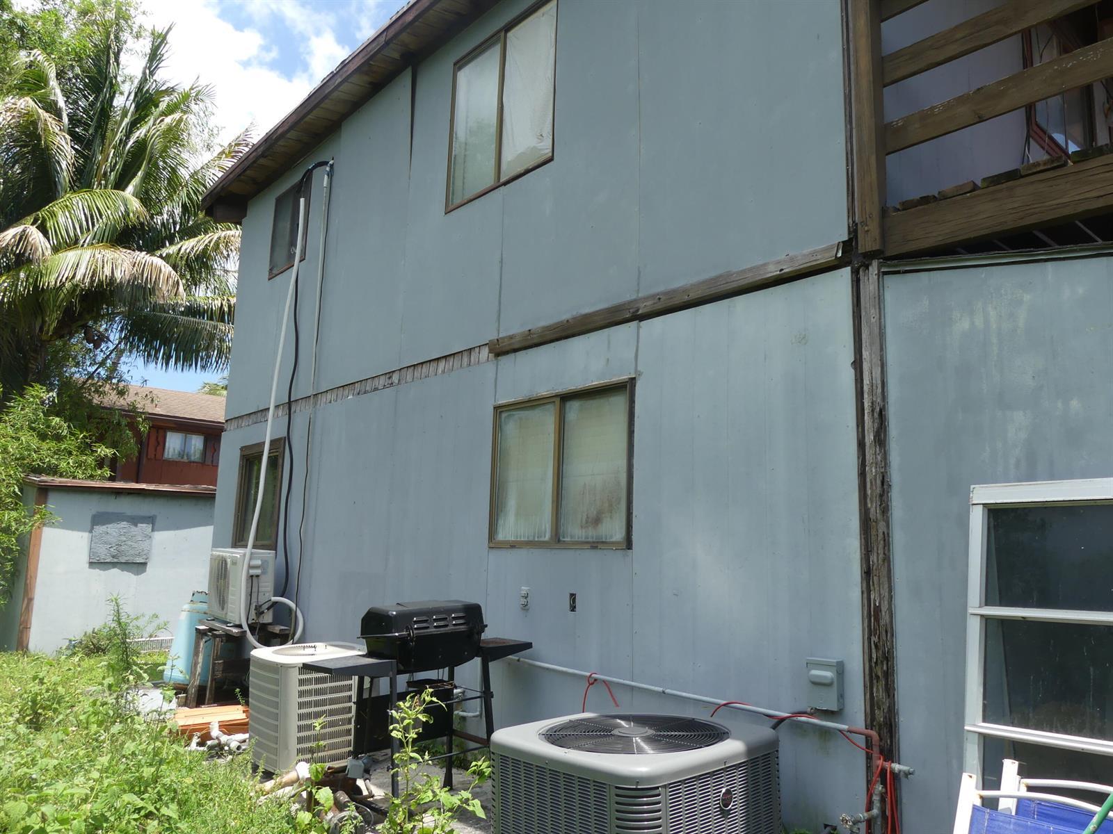 6665 Rigger Road, Lake Worth FL 33462 photo 2
