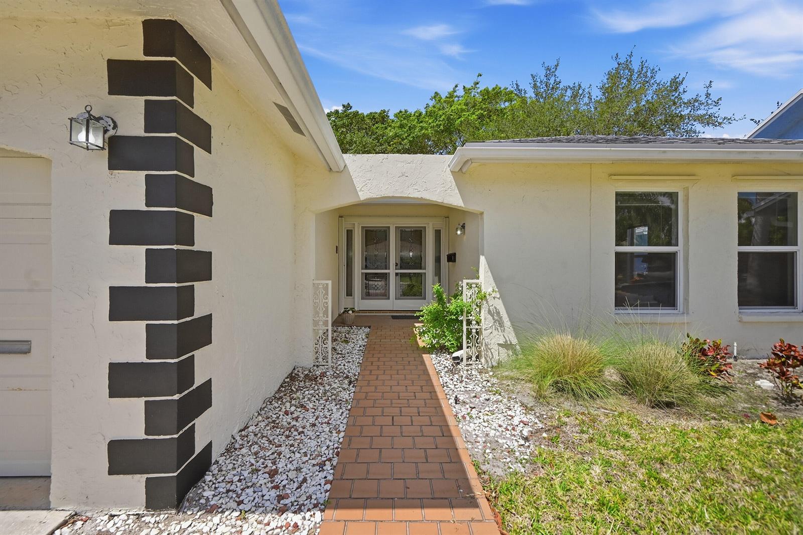 321 Del Rio Boulevard, Boca Raton FL 33432 photo 4