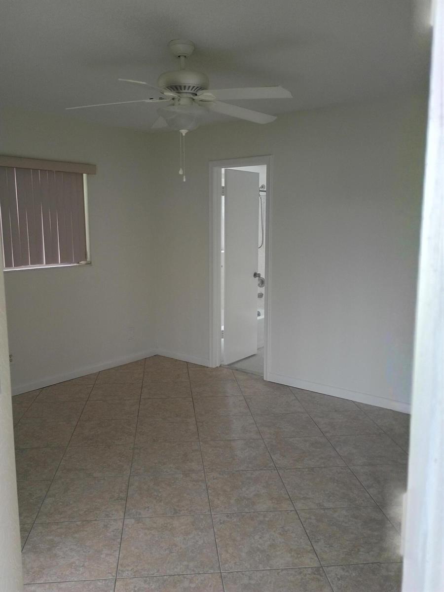 209 Camden # 209, West Palm Beach FL 33417 photo 2