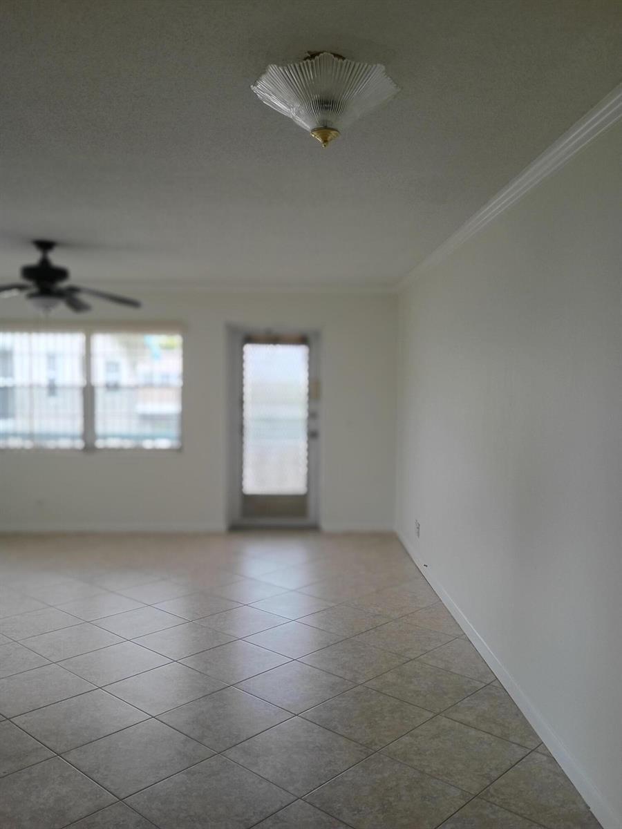 209 Camden # 209, West Palm Beach FL 33417 photo 5
