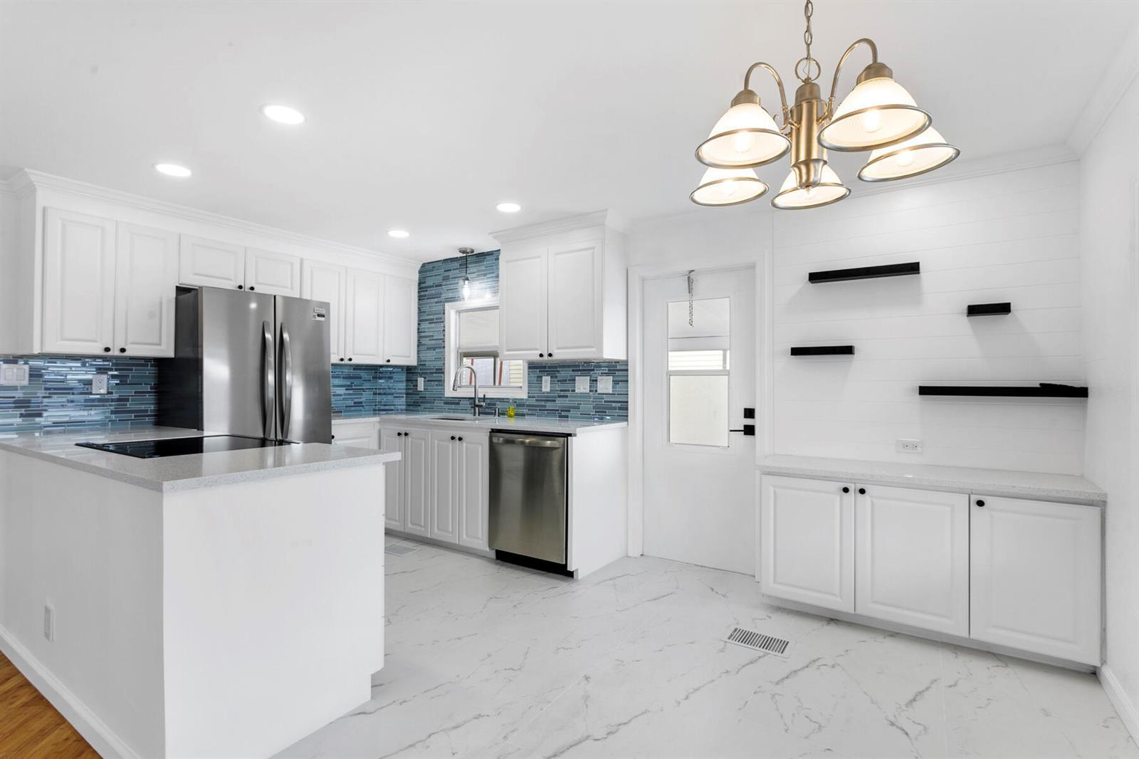 57003 Antilles, Boynton Beach FL 33436 photo 2