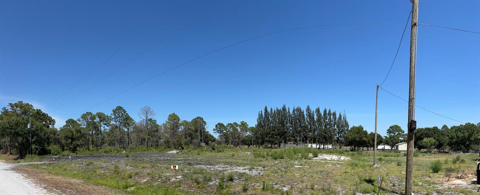 335 N Zambria Street, Clewiston FL 33440 photo 2