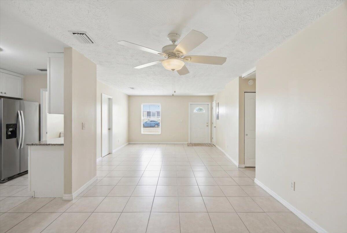 667 SE Faith Terrace, Port St. Lucie FL 34983 photo 3