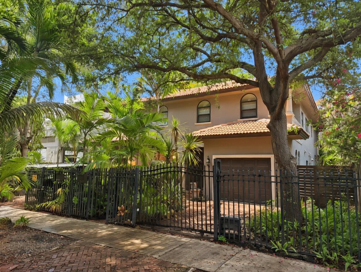 3082 Lime Court, Coconut Grove FL 33133