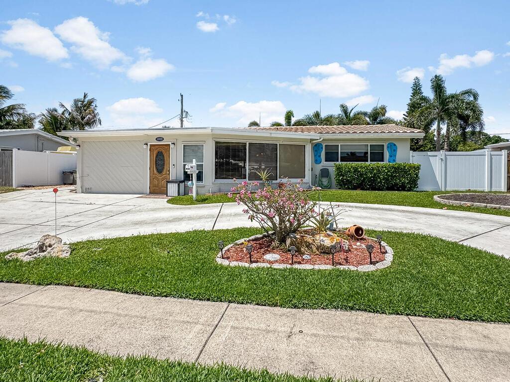 1009 SE 15th Street, Deerfield Beach FL 33441 photo 3