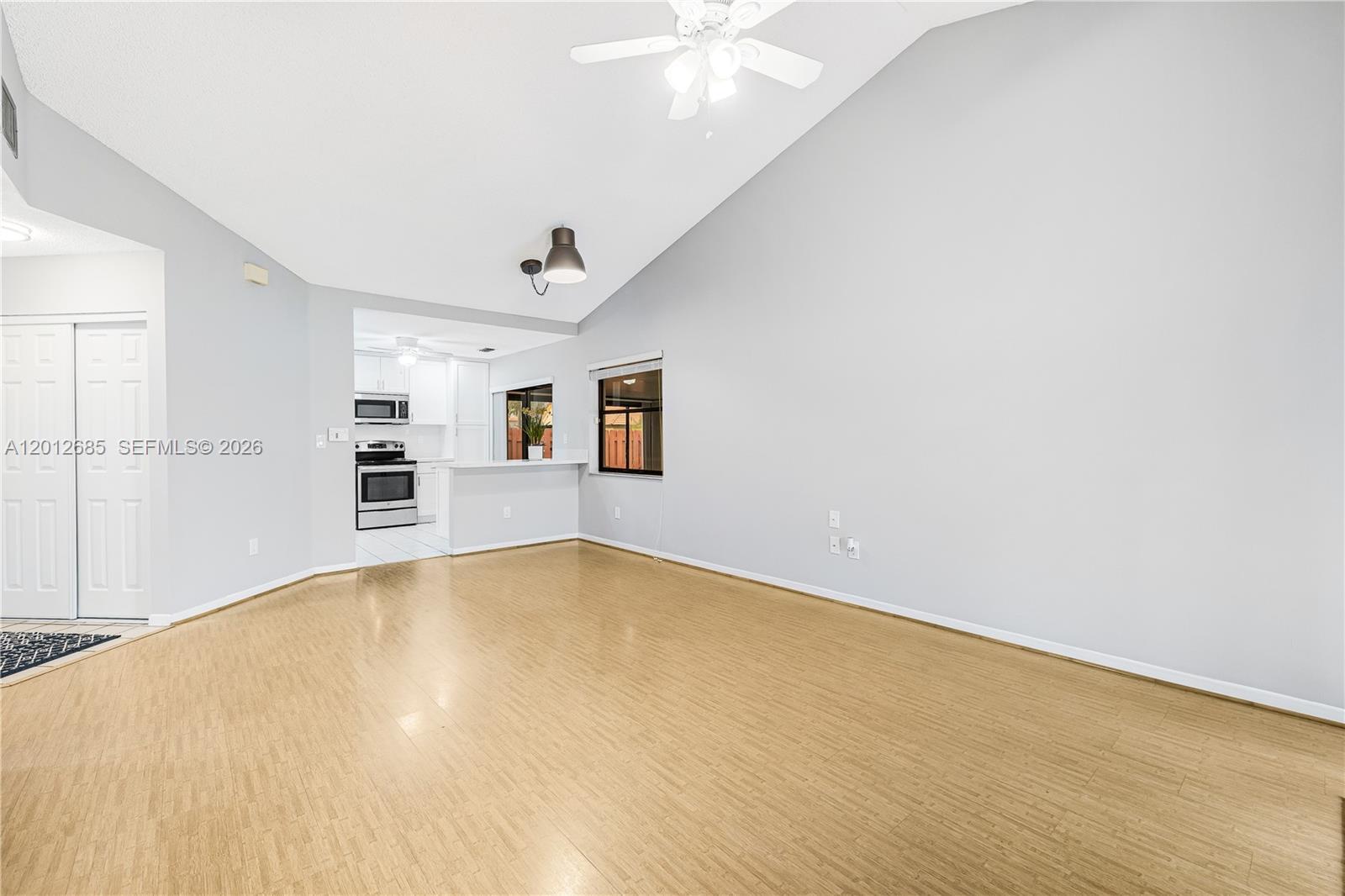 11301 SW 4th ST, Pembroke Pines FL 33025 photo 3