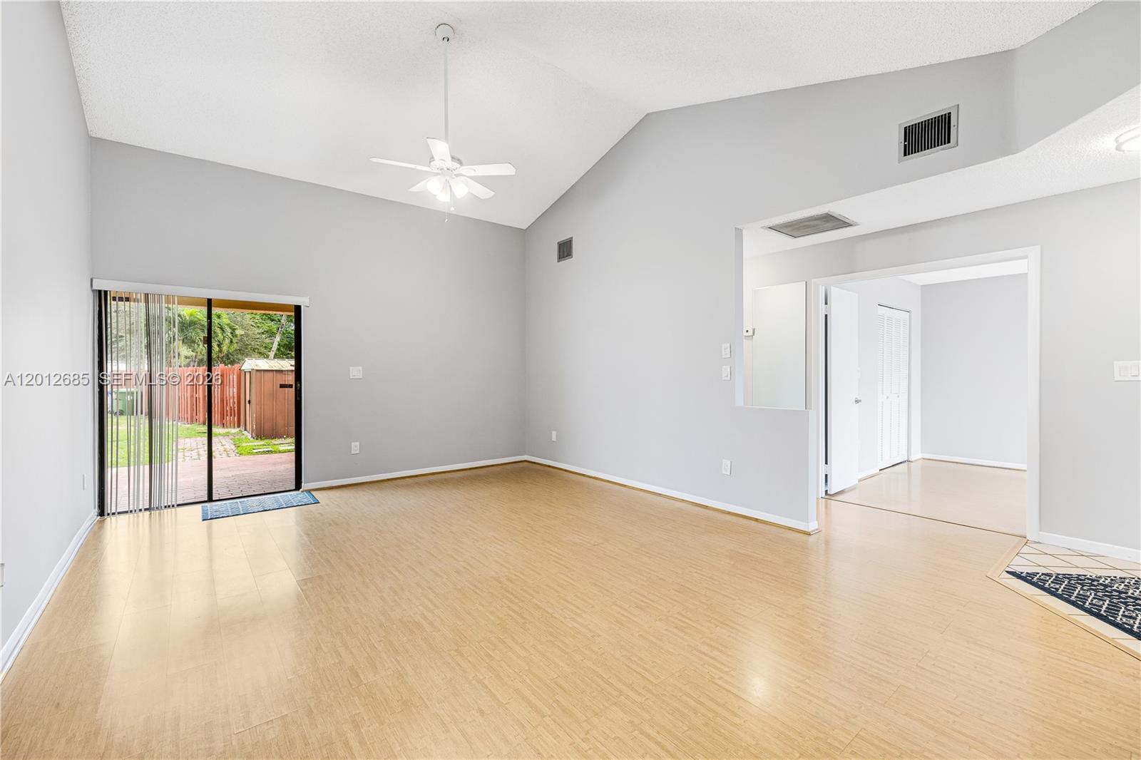 11301 SW 4th ST, Pembroke Pines FL 33025 photo 5