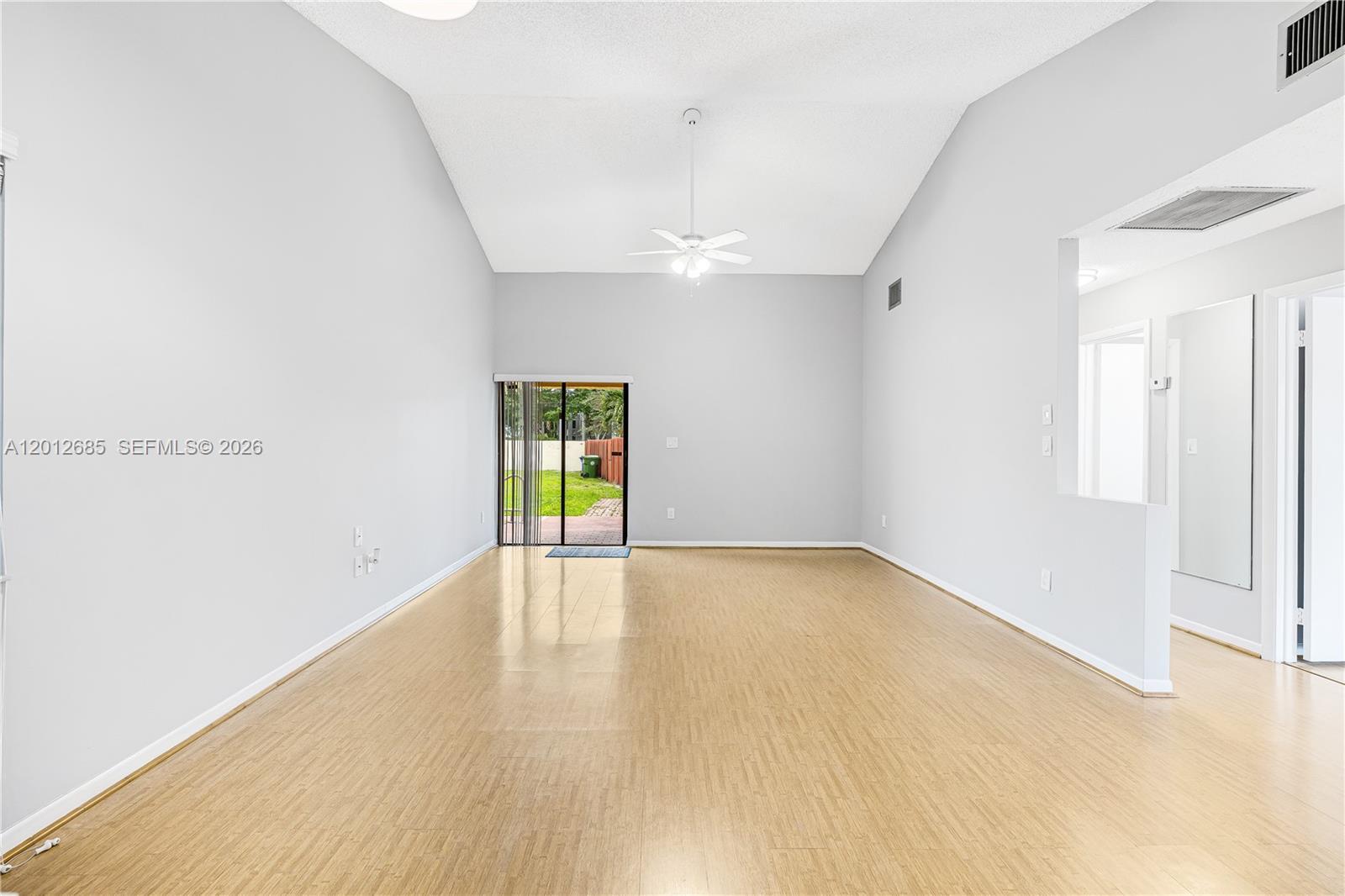 11301 SW 4th ST, Pembroke Pines FL 33025 photo 4