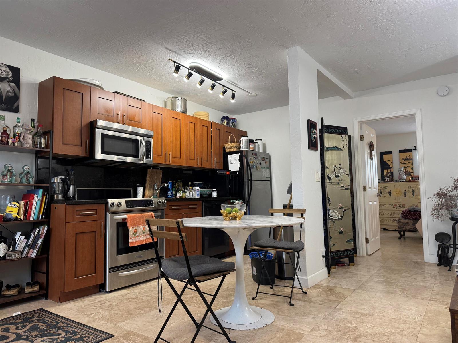 1470 N Dixie Highway # 22, Fort Lauderdale FL 33304 photo 3