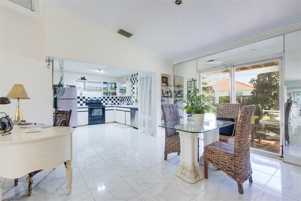 16841 Royal Poinciana Drive, Weston FL 33326 photo 3