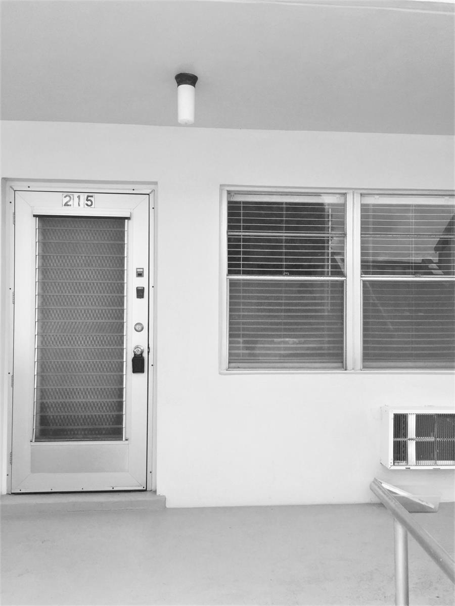 215 Windsor J, West Palm Beach FL 33417