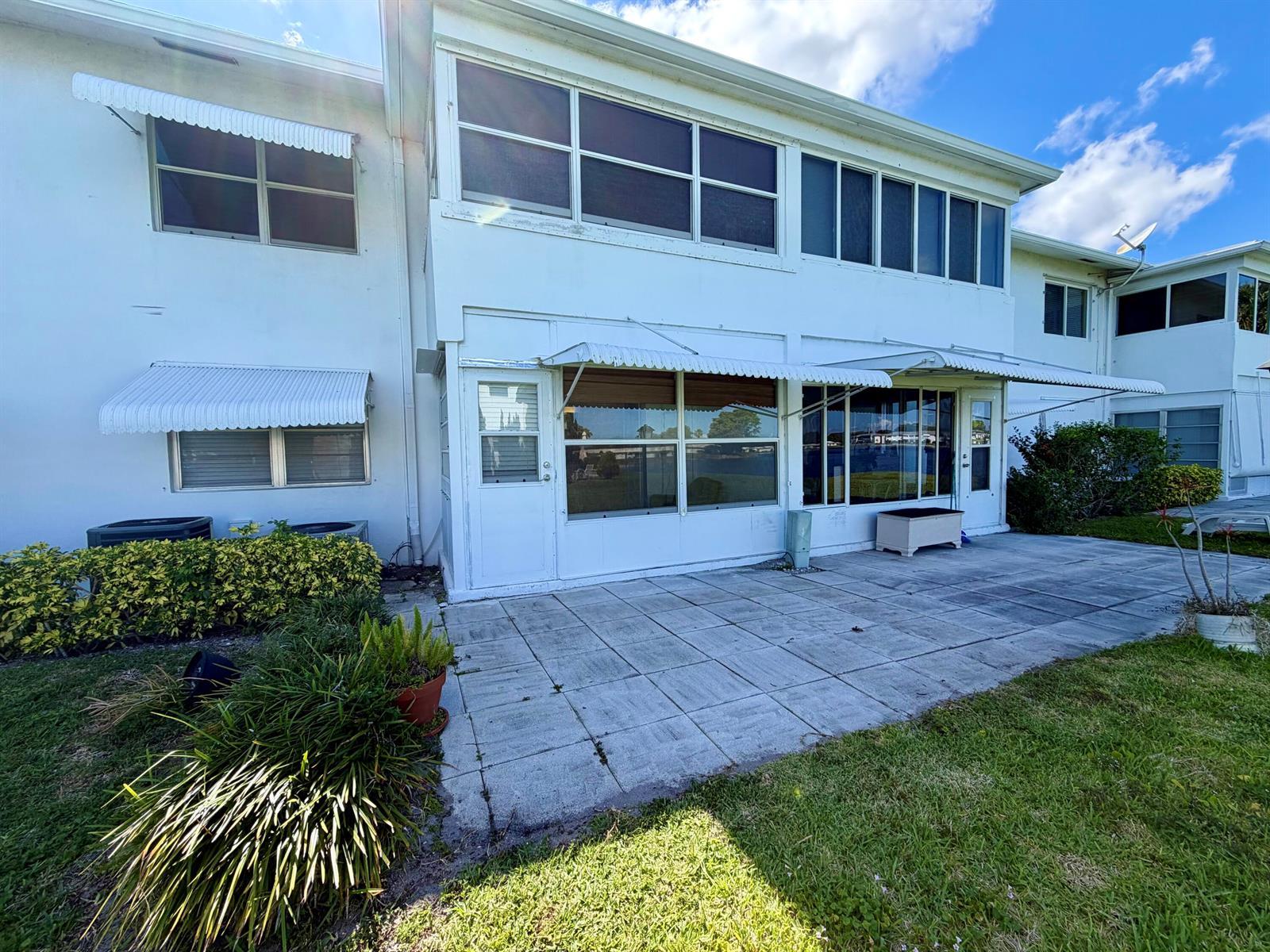1118 Lake Terrace # 103, Boynton Beach FL 33426 photo 2