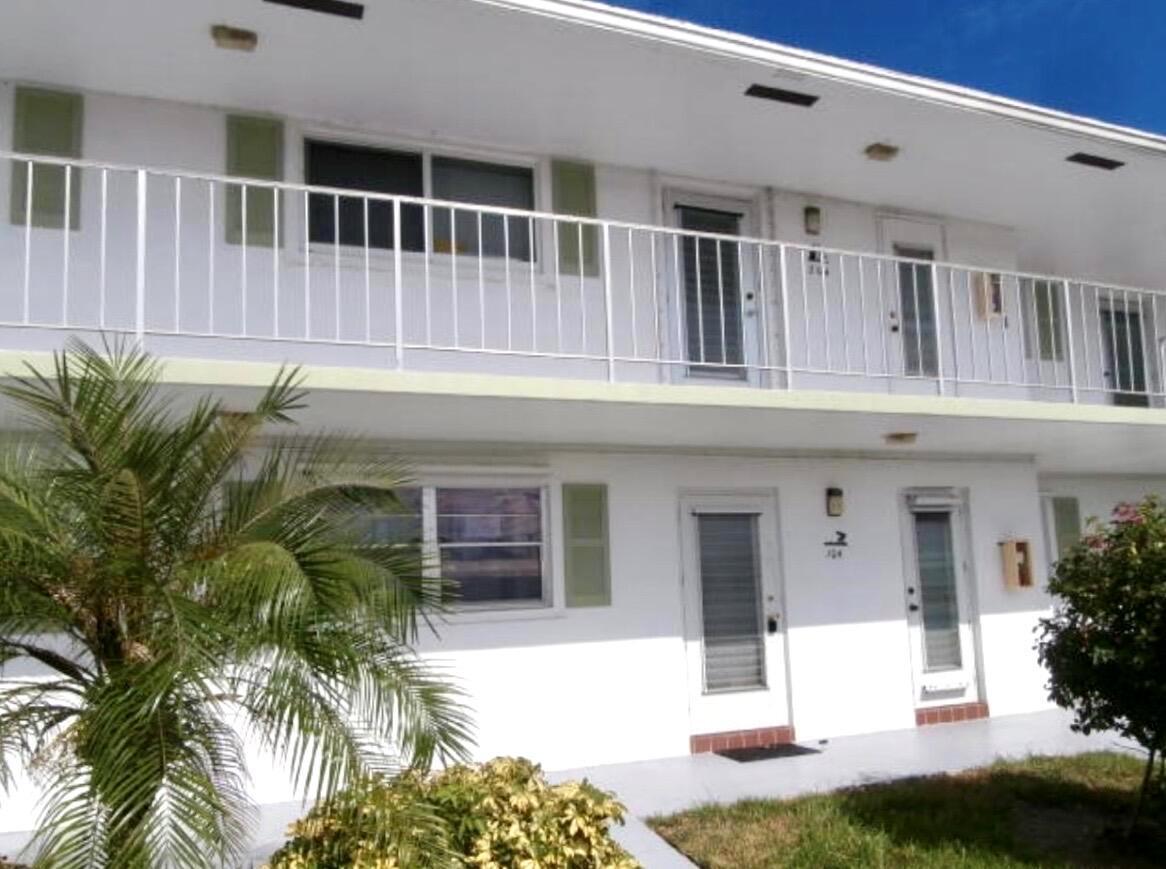 1118 Lake Terrace # 103, Boynton Beach FL 33426