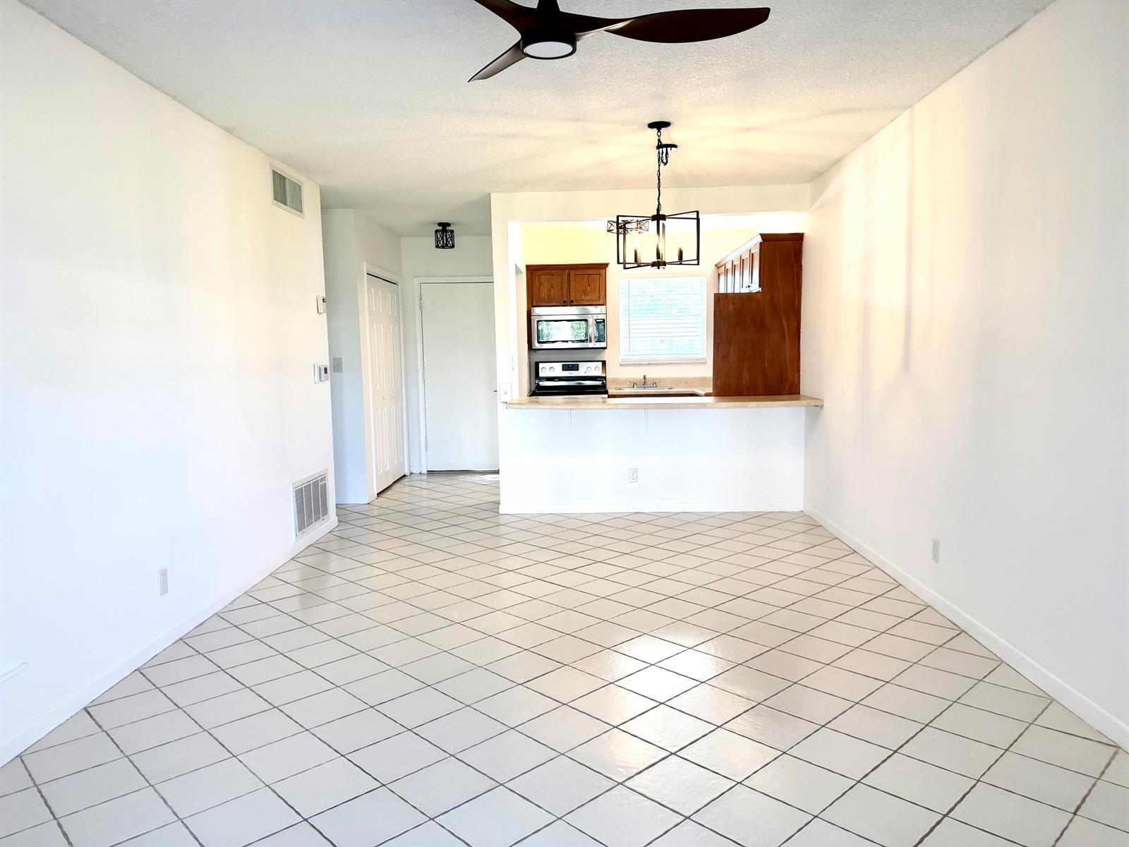 1118 Lake Terrace # 103, Boynton Beach FL 33426 photo 5