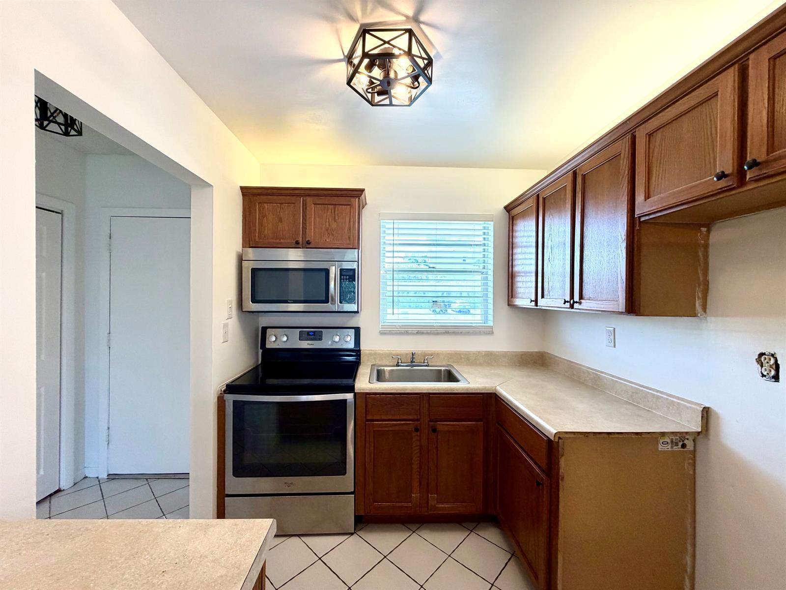 1118 Lake Terrace # 103, Boynton Beach FL 33426 photo 4