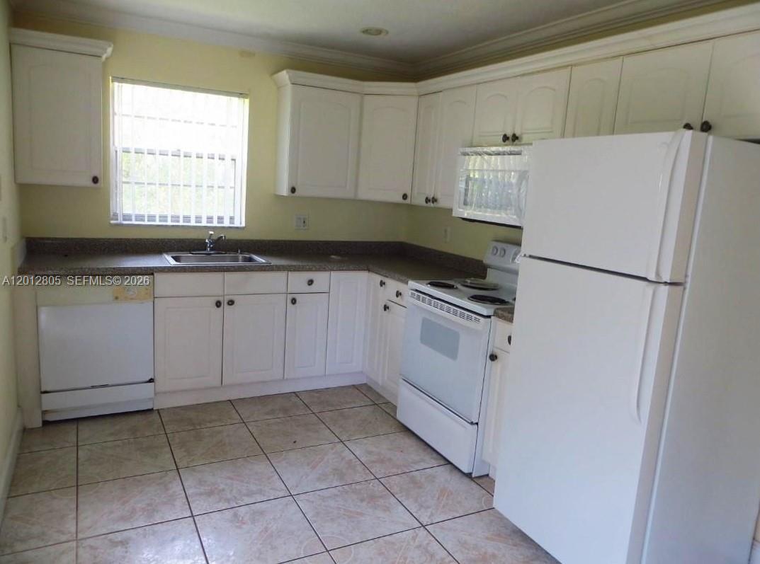 3700 Riverside Dr # 1, Coral Springs FL 33065 photo 2