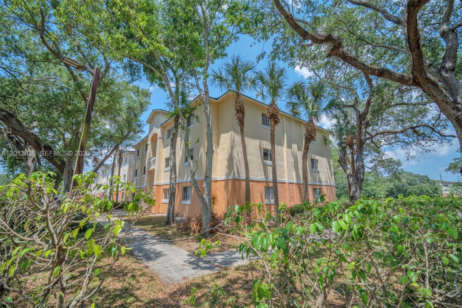 3690 N 56th Ave # 903, Hollywood FL 33021 photo 2
