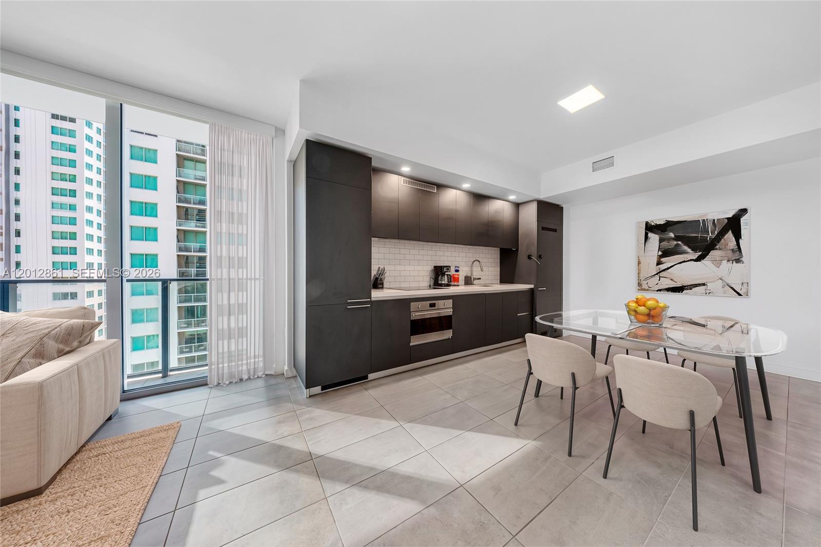 227 NE 2nd St # 1909, Miami FL 33132 photo 3