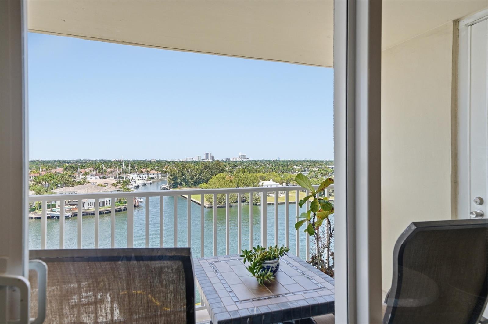 1401 S Ocean Drive, Hollywood FL 33019 photo 2