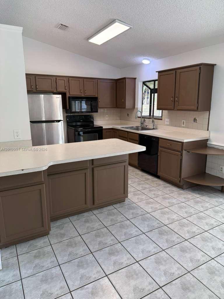 7403 Winter Garden Pkwy, Fort Pierce FL 34951 photo 5