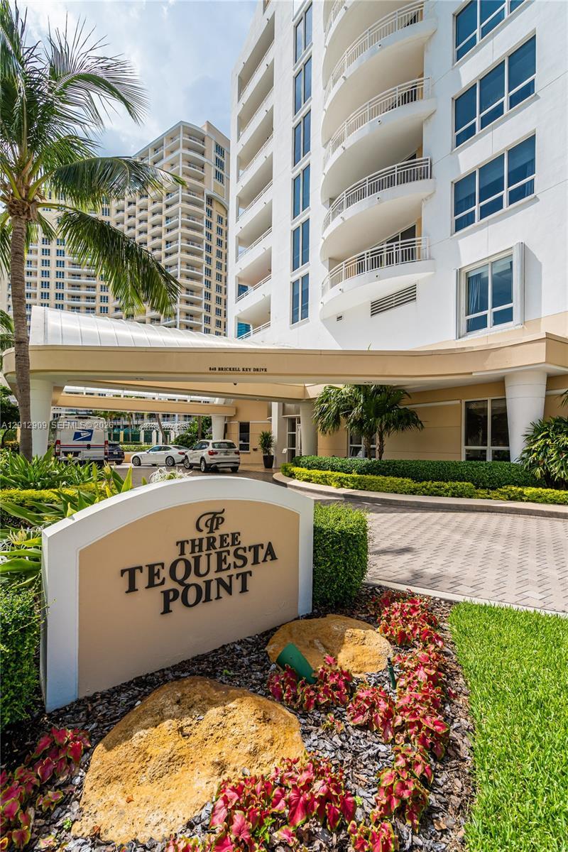 848 Brickell Key Dr # 1903, Miami FL 33131 photo 4