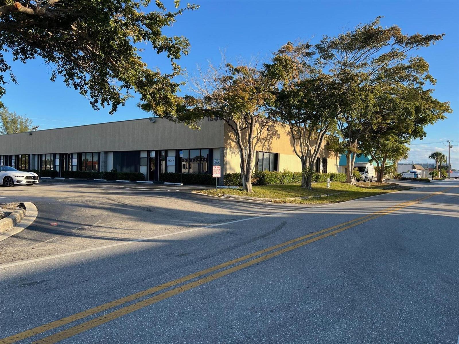 1530 S Cypress Drive # B, Jupiter FL 33469 photo 2