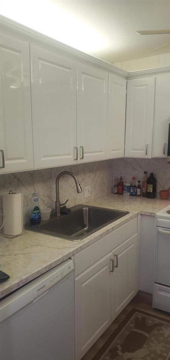 390 Fanshaw J, Boca Raton FL 33434 photo 3