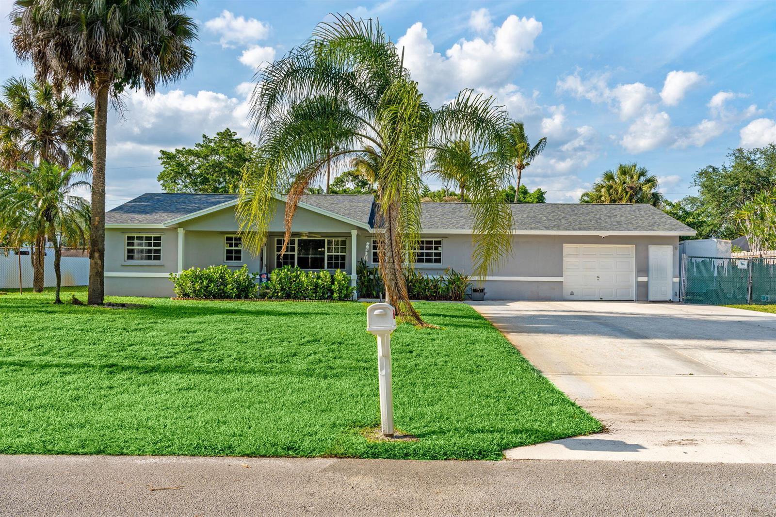 6537 Monmouth Road, West Palm Beach FL 33413 photo 2
