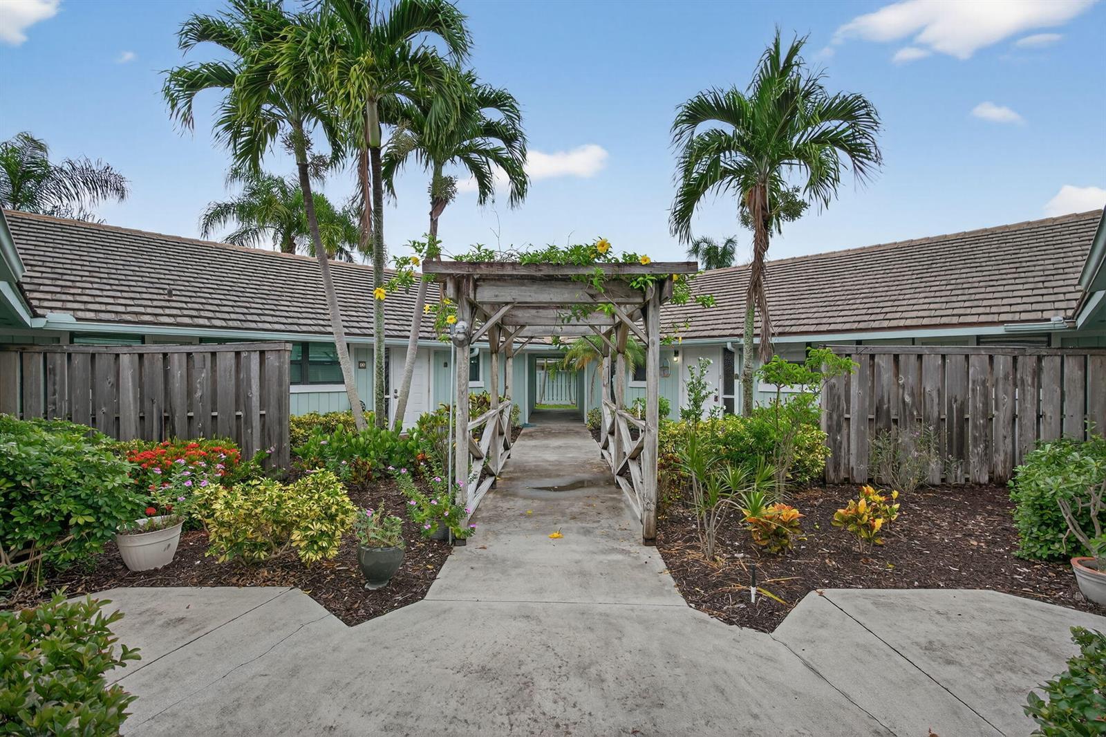 1127 E Seminole Avenue # 8a, Jupiter FL 33477 photo 3