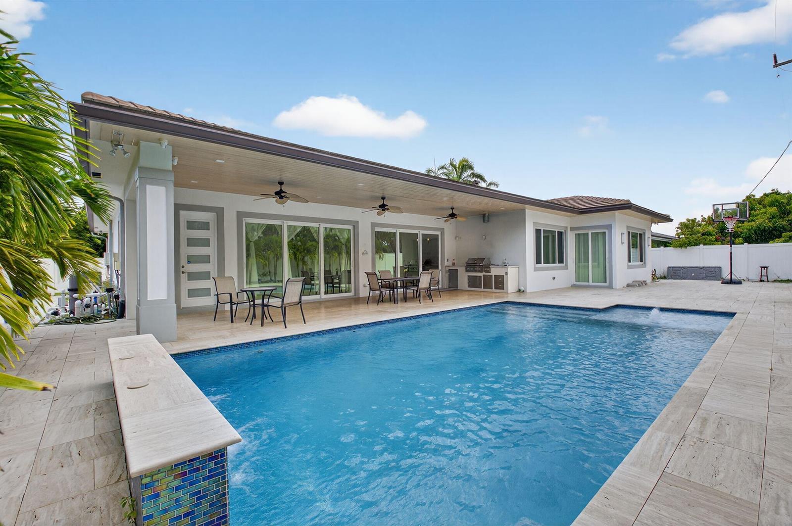 711 NE 6th Street, Boca Raton FL 33432