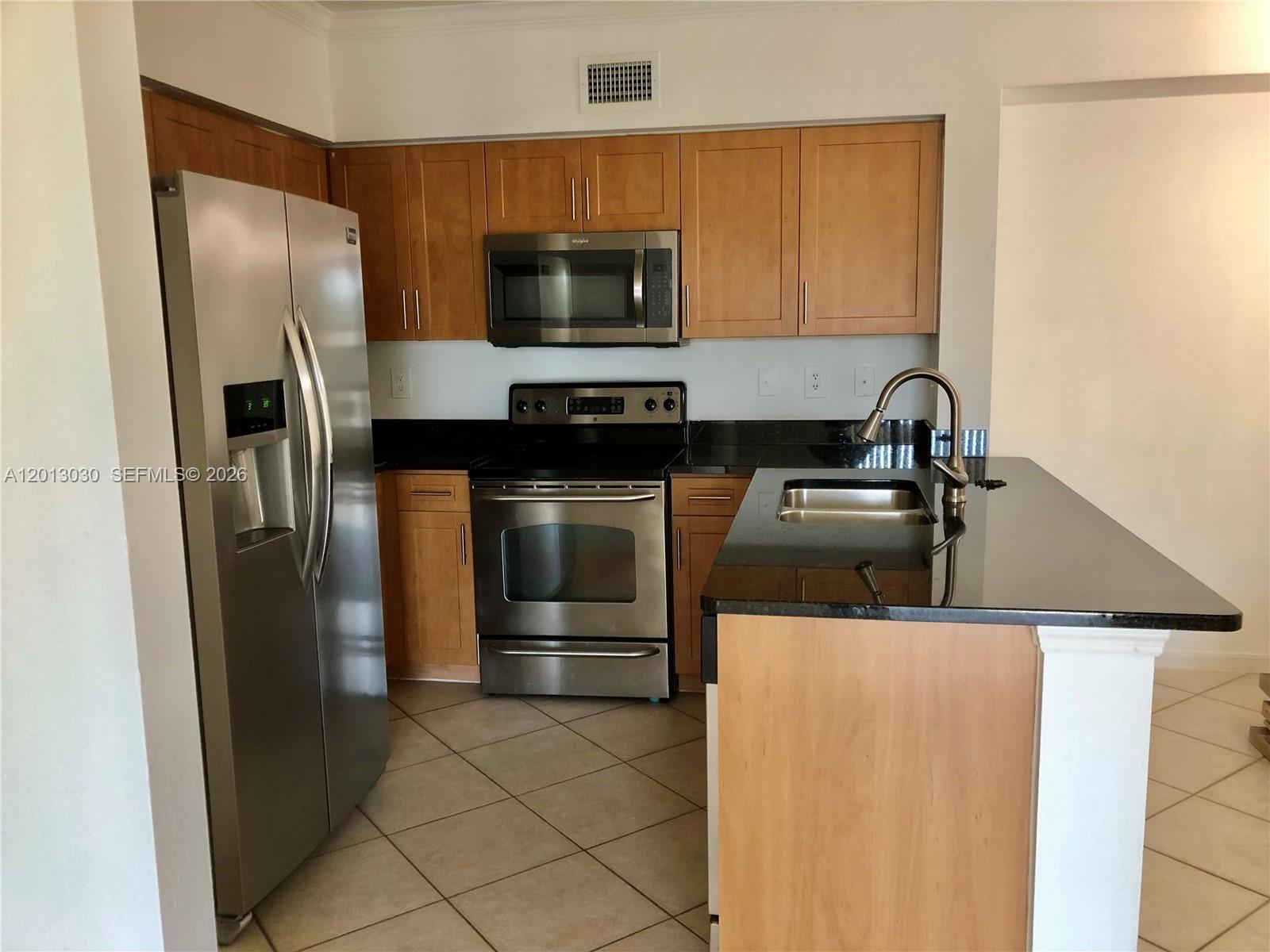 6559 Emerald Dunes Dr # 304, West Palm Beach FL 33411 photo 2