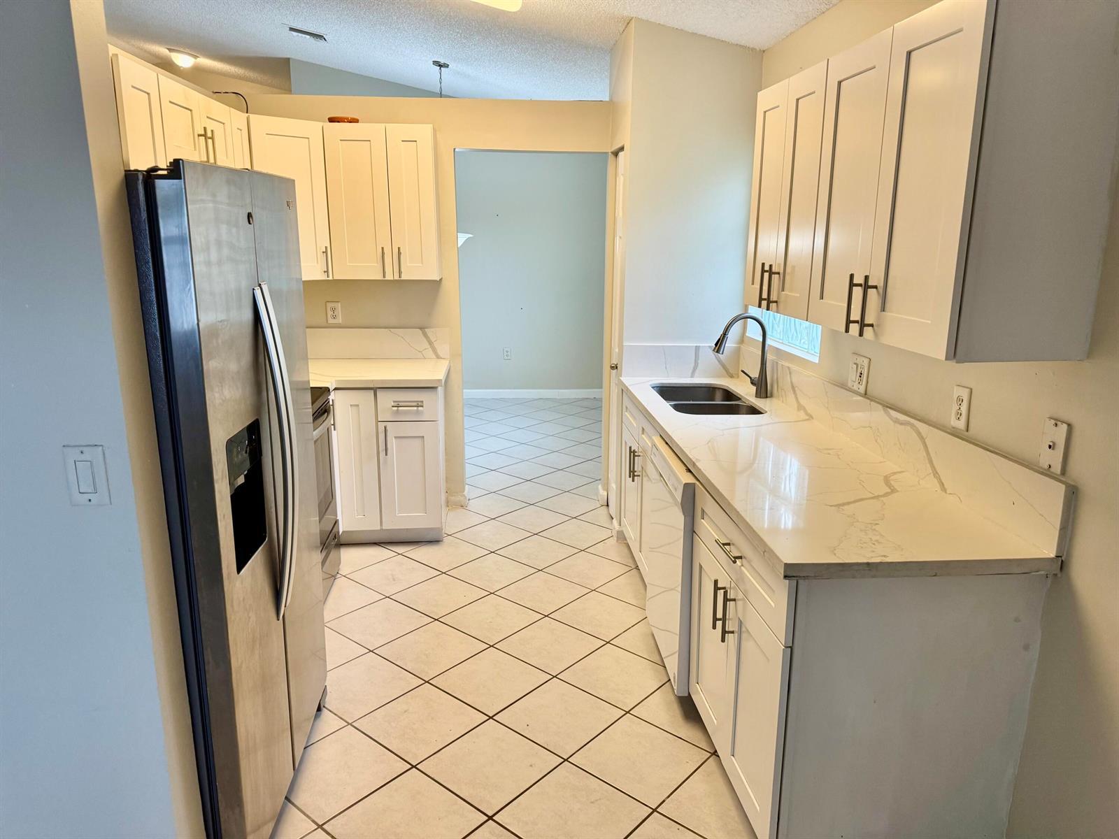 387 SW 206th Avenue # 0, Pembroke Pines FL 33029 photo 4