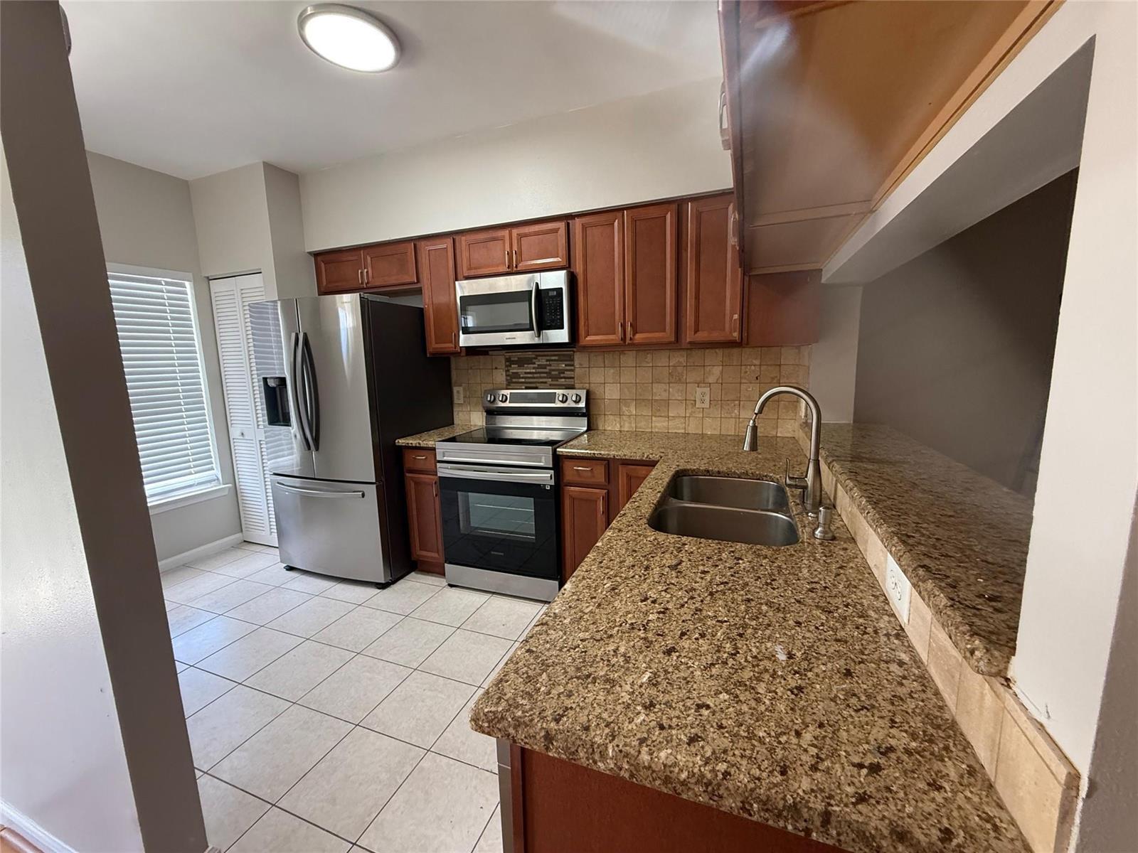 5295 Jamboree Place, Margate FL 33063 photo 5