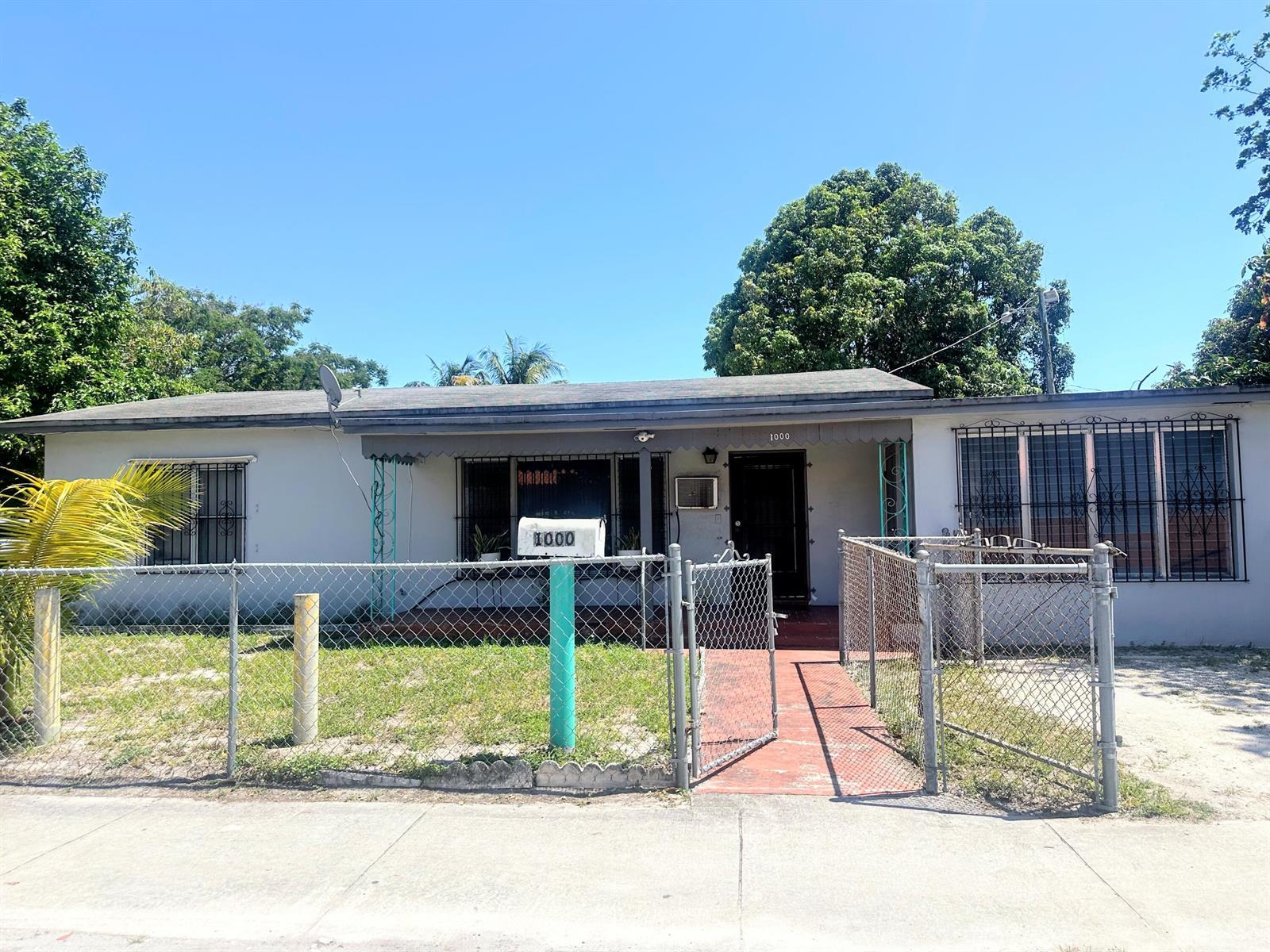 1000 NW 118th Street, Miami FL 33168 photo 2
