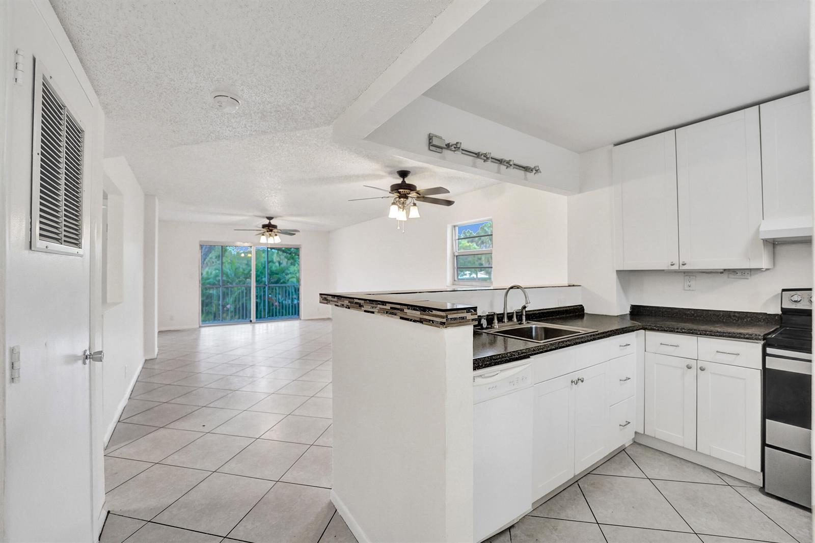 1100 NW 87th Avenue # 208, Coral Springs FL 33071 photo 2