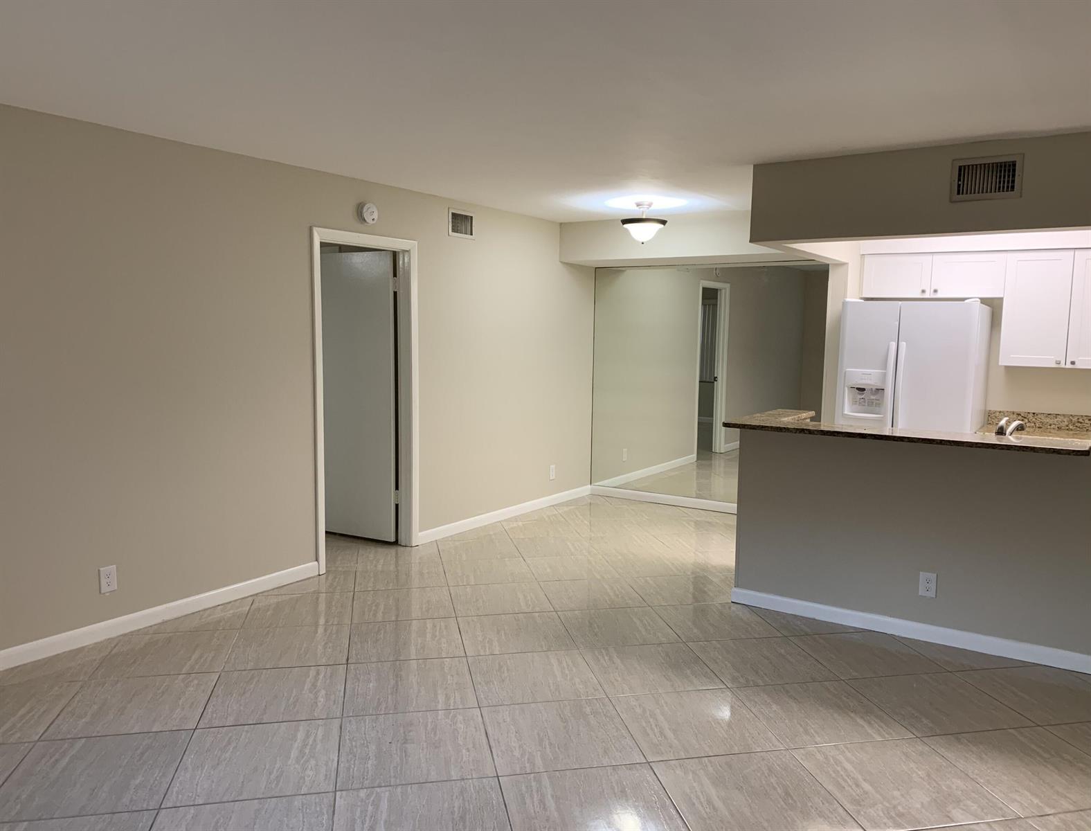 7250 Golf Colony Court # 104, Lake Worth FL 33467