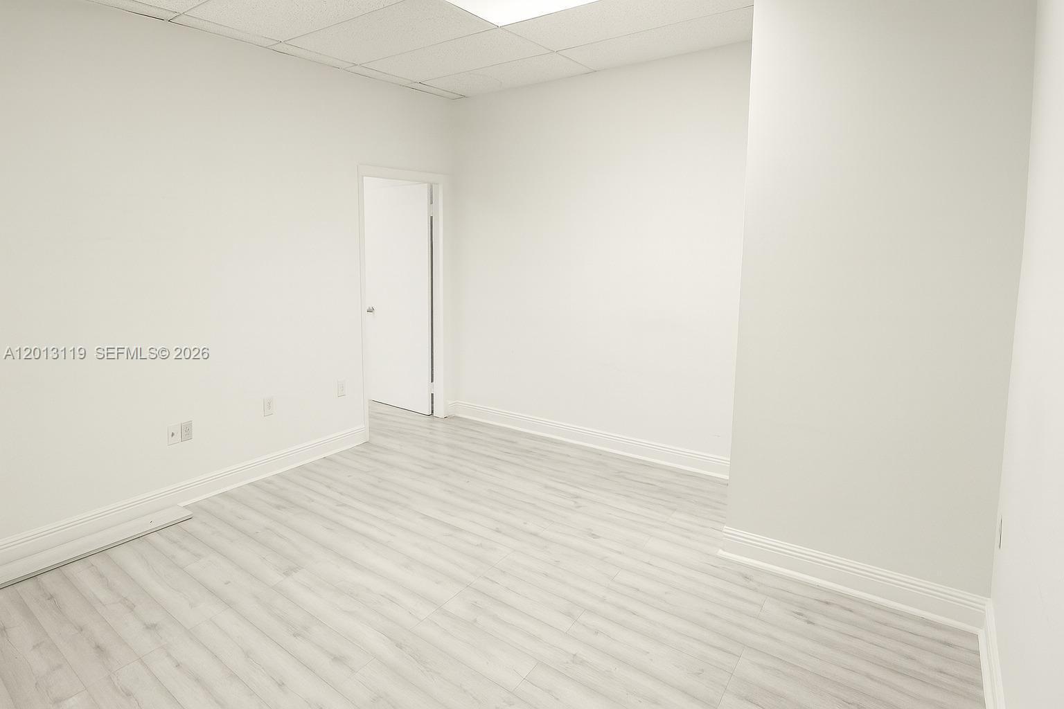 7500 NW 25th St # 204, Miami FL 33122 photo 3