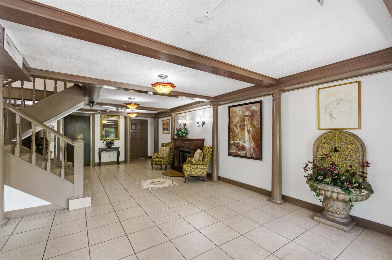 3660 Inverrary Drive # 3q, Lauderhill FL 33319 photo 4