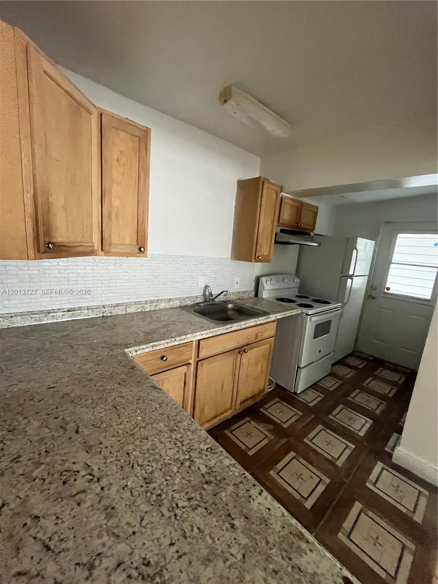 19363 NW 45th Ave # 0, Miami Gardens FL 33055 photo 2