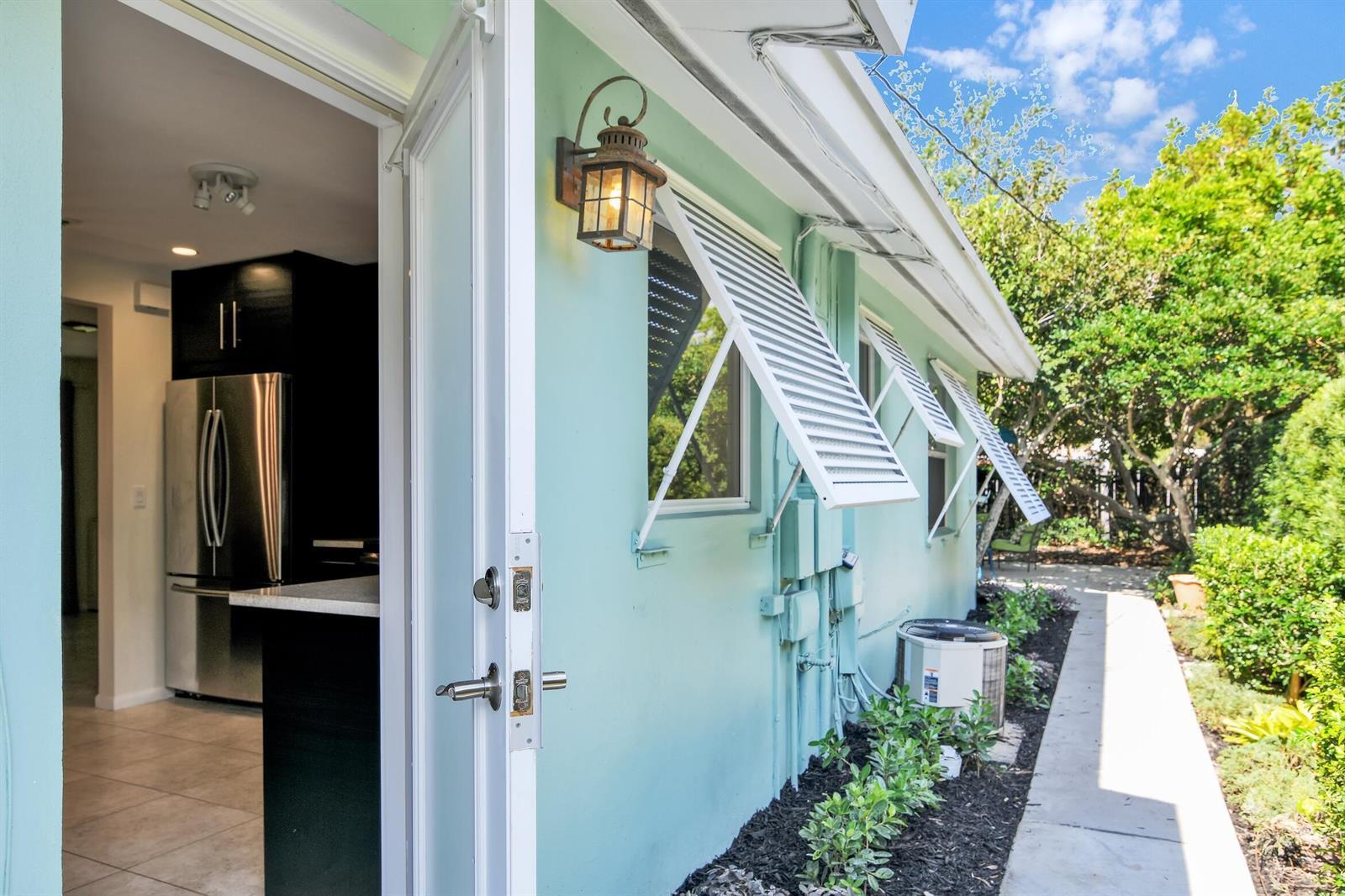 320 NE 1st Avenue, Delray Beach FL 33444 photo 4