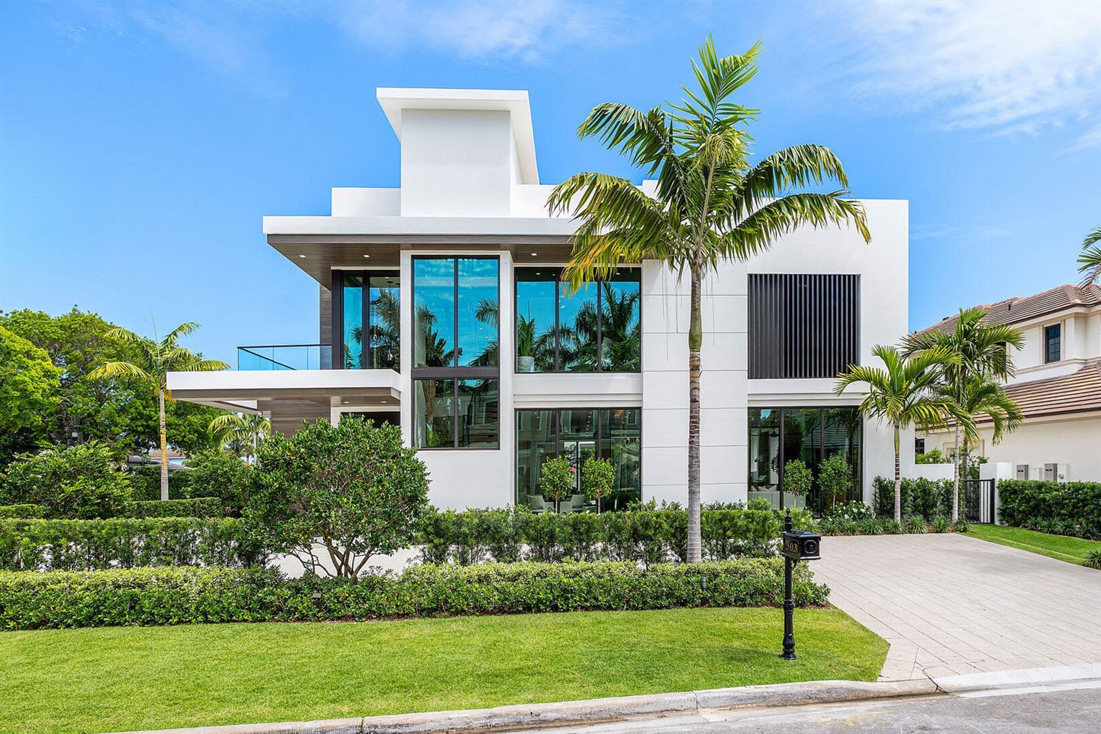 303 S Maya Palm Drive, Boca Raton FL 33432 photo 2