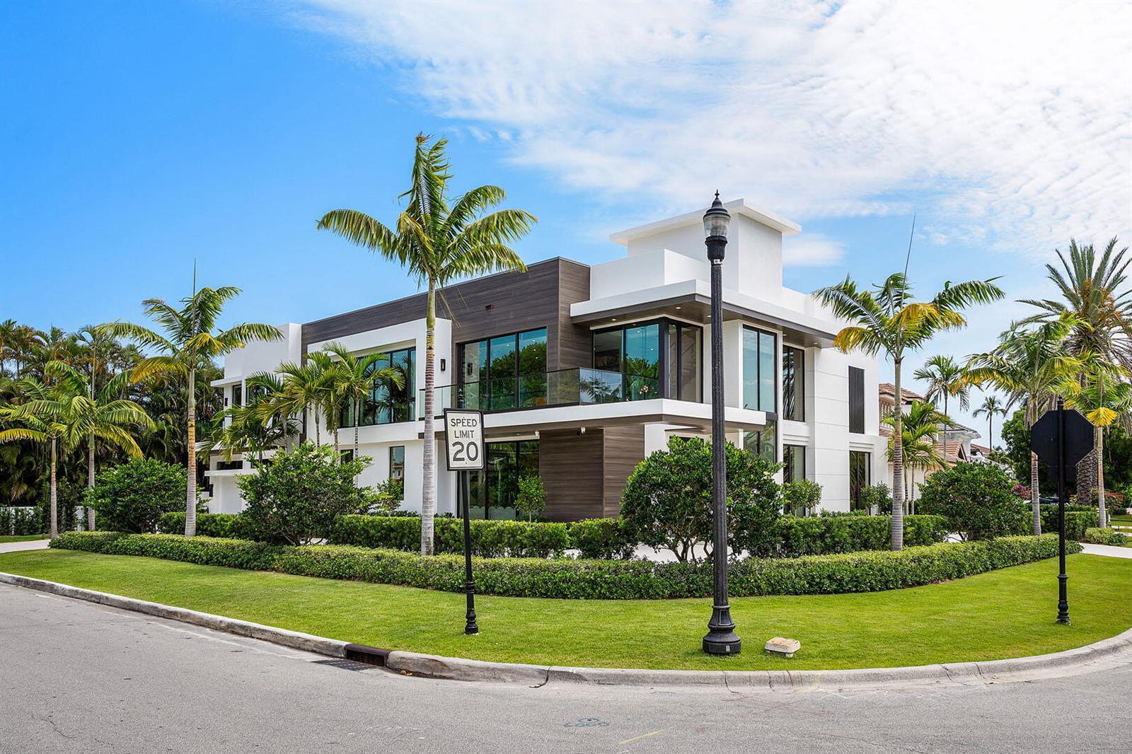 303 S Maya Palm Drive, Boca Raton FL 33432 photo 4