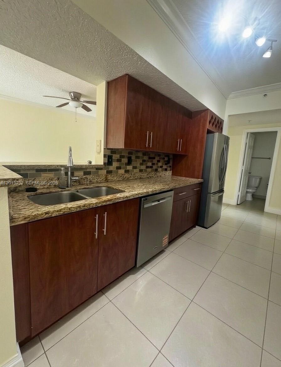 220 SW 116th Ave # 15207, Pembroke Pines FL 33025 photo 4